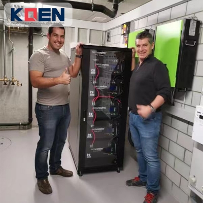 Sistema de almacenamiento de energía solar en rack de 20 kWh en Israel